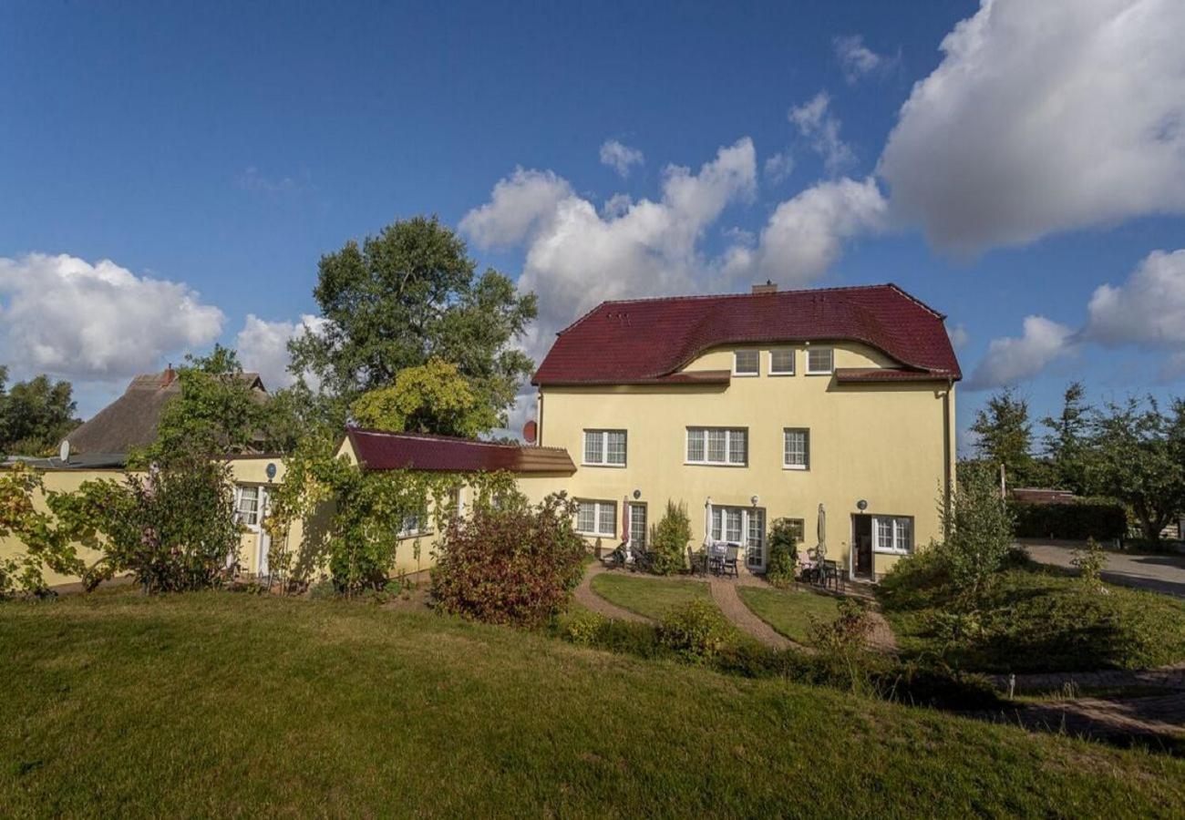 Apartment Haus Silbermoewe